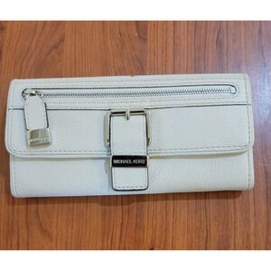 Michael Kors Cream Pebbled Leather Buckle Continental Wallet Silver AS IS